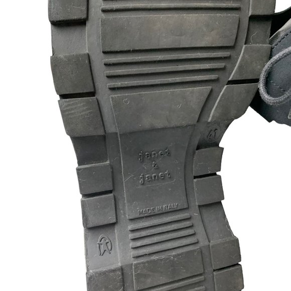 JANET & JANET Black Leather and Textile Platform Oxfords - Picture 2 of 7